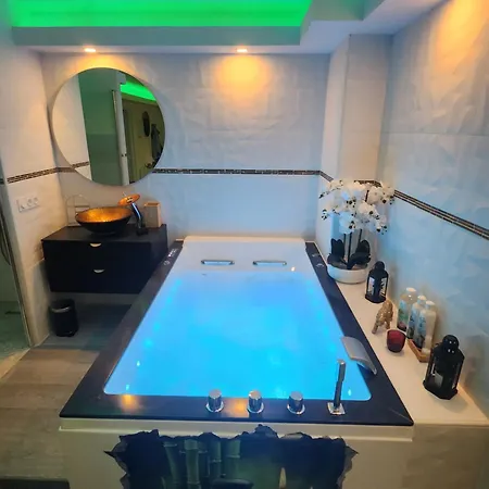Romantique Avec Jacuzzi 2 Places * Перпиньан
