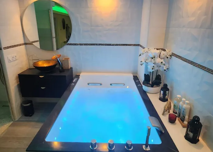 Romantique Avec Jacuzzi 2 Places * Perpignan